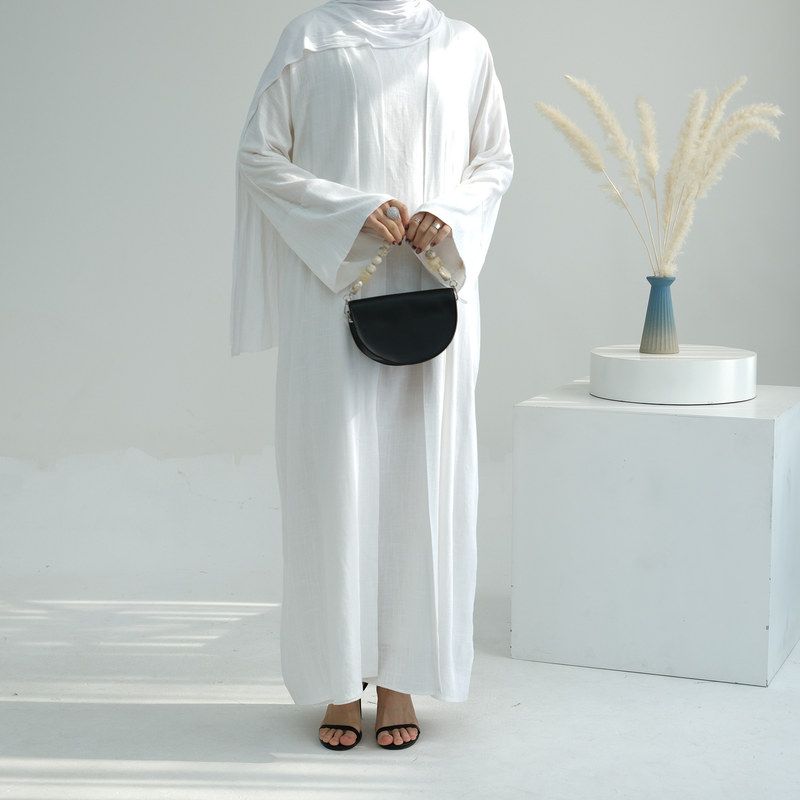 Ethnic Fashion In Dubai - 2024 Dubai Middle East Pure Color