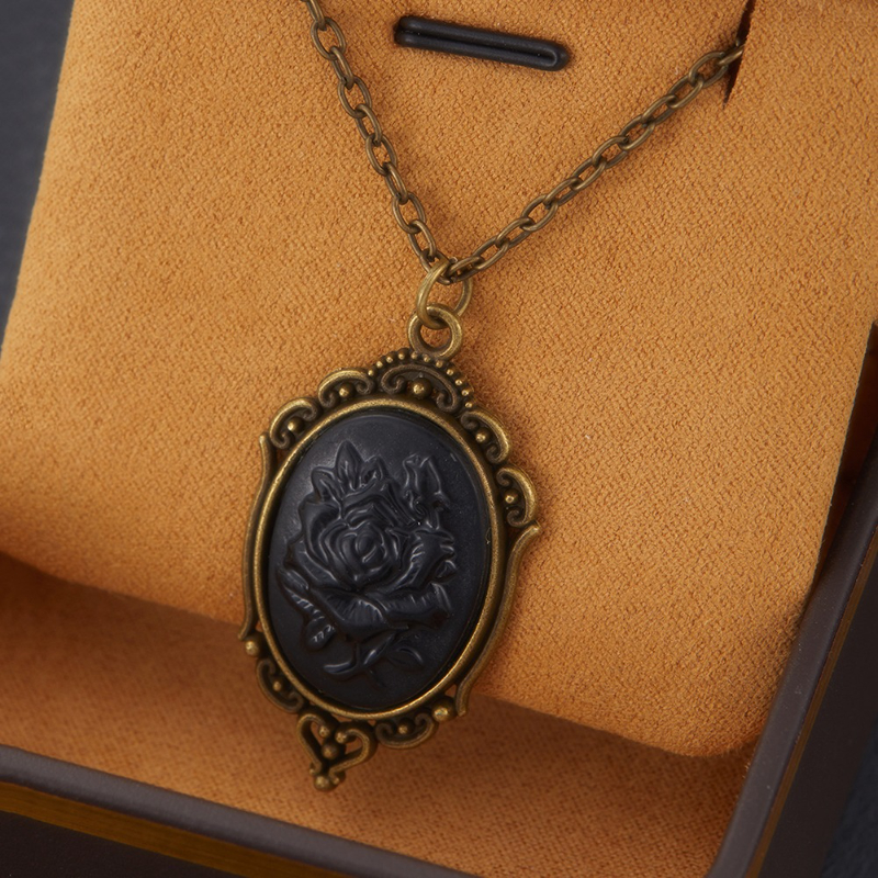 Retro and Trendy Oval Pendant  - Y2K Ethnic Fashion recension och pris