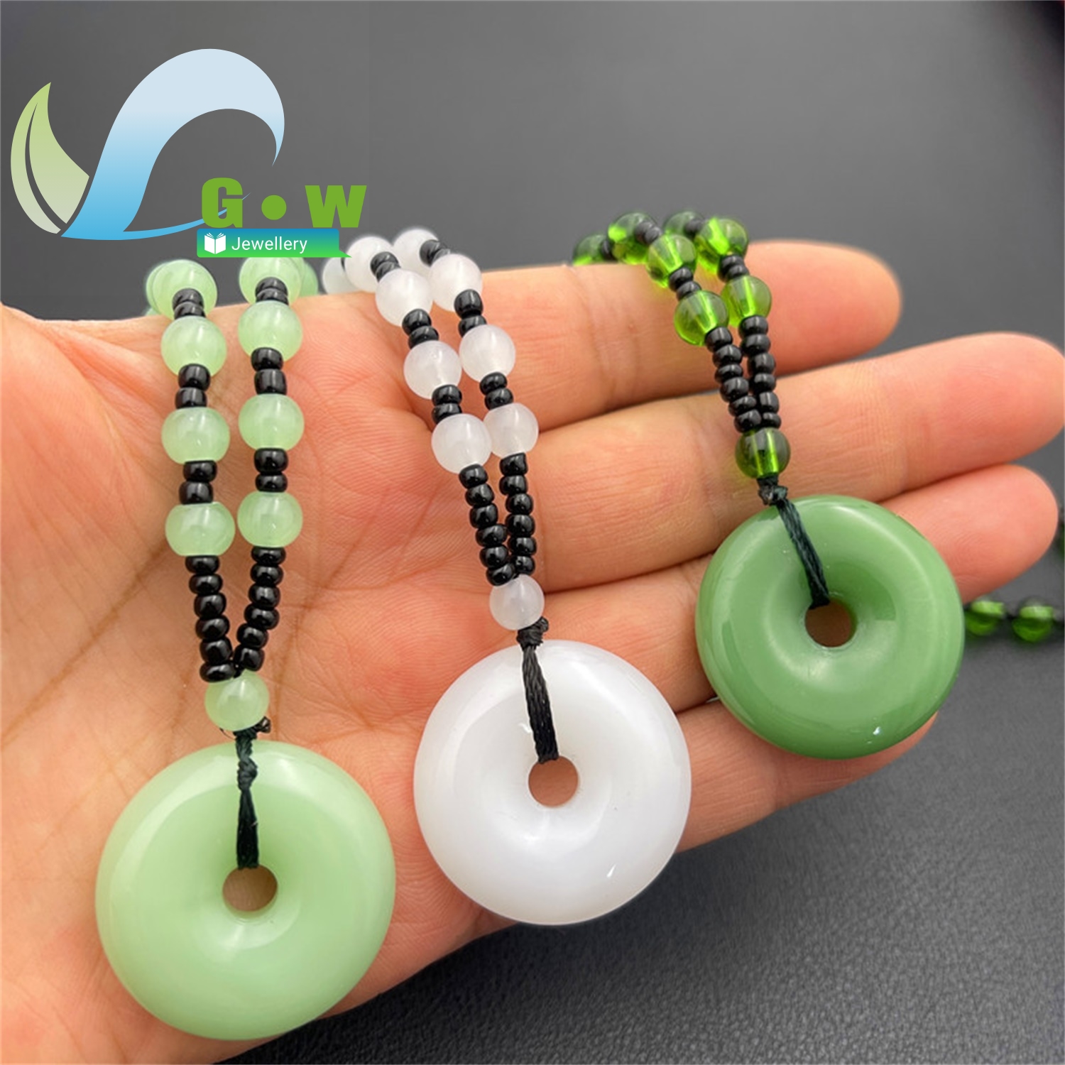 Large Jade Peace Pendant Neckl - Ethnic Fashion Store recension och pris