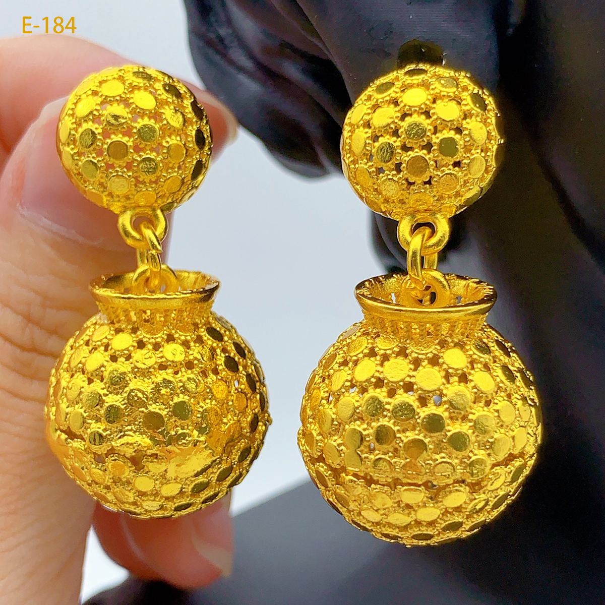 Indian Ball Earrings For Women - Ethnic Fashion In Dubai recension och pris
