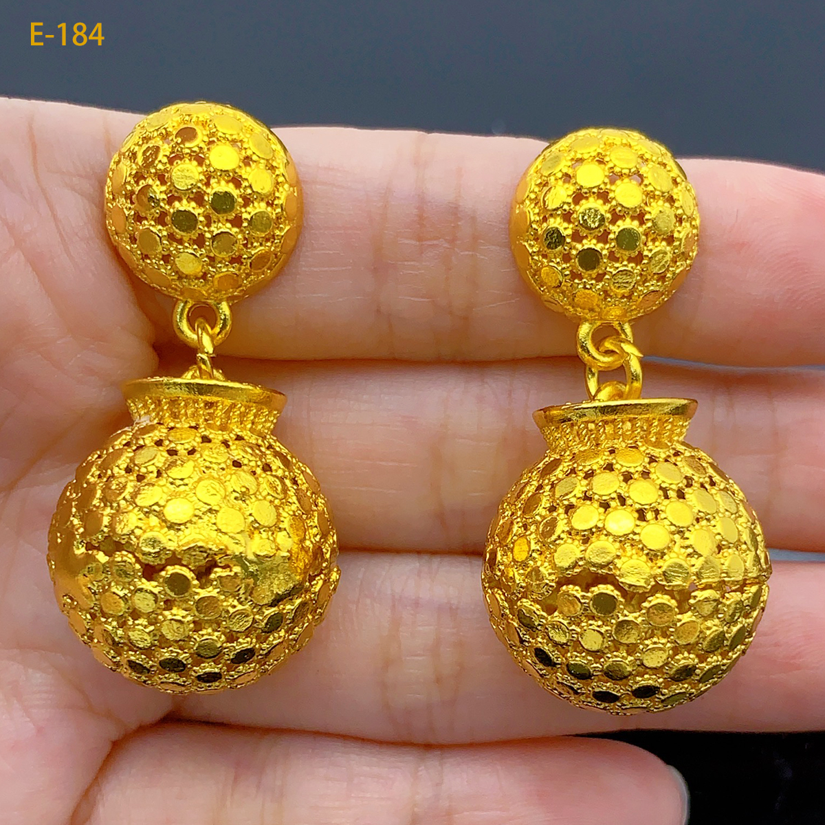 Indian Ball Earrings For Women - Ethnic Fashion In Dubai recension och pris