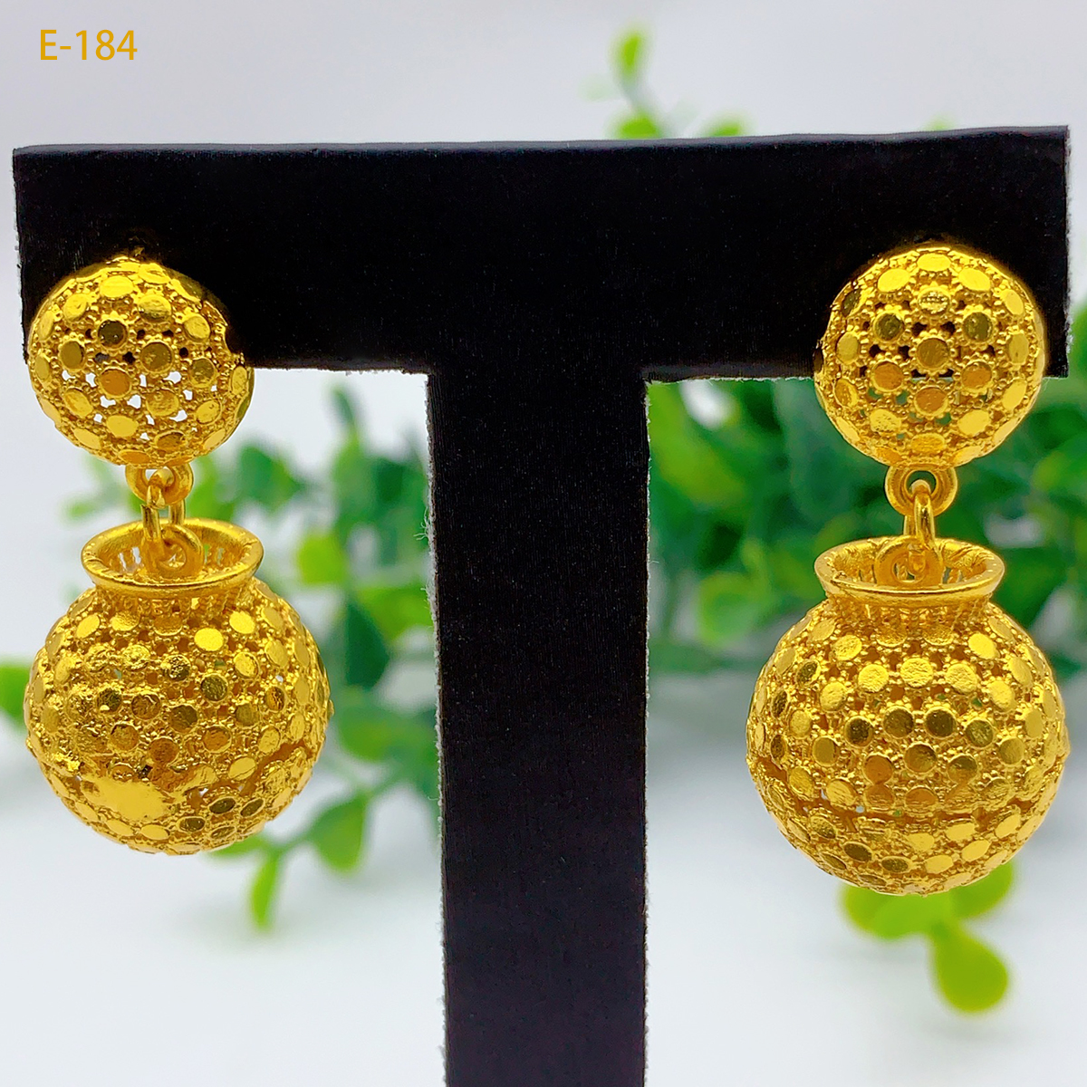 Indian Ball Earrings For Women - Ethnic Fashion In Dubai recension och pris