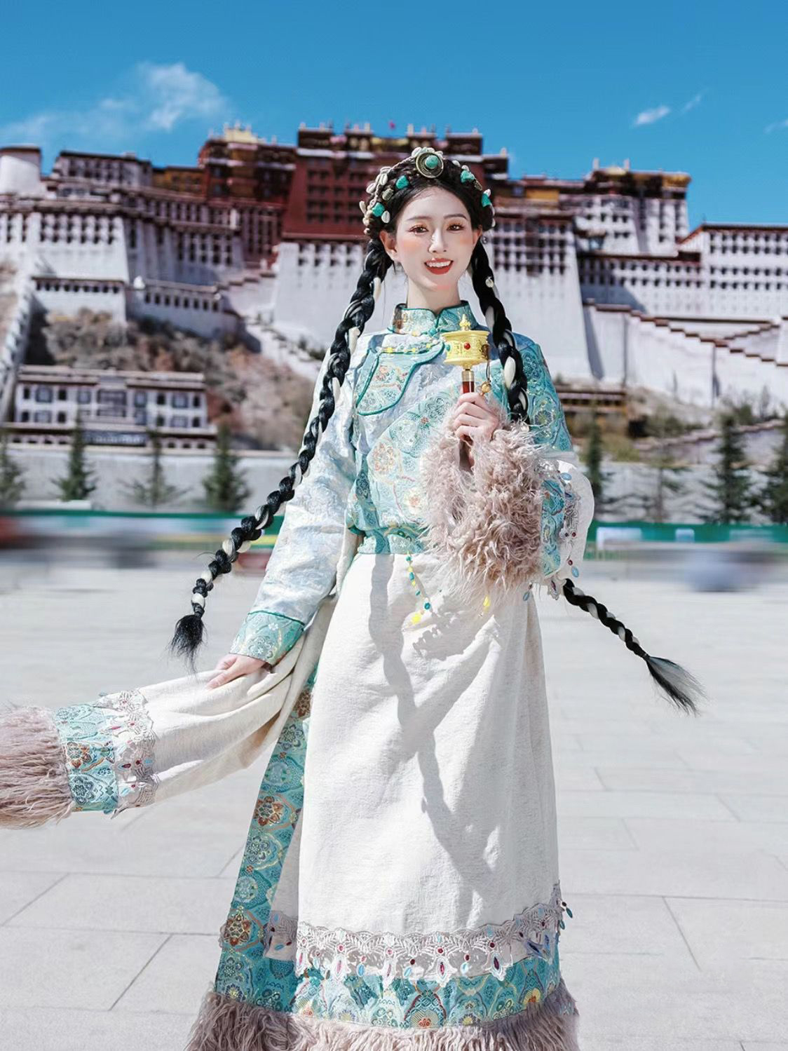 Blue Tibetan Ethnic Noblewoman - Ethnic Clothing & Online Fashion Store Khaadi Us recension och pris
