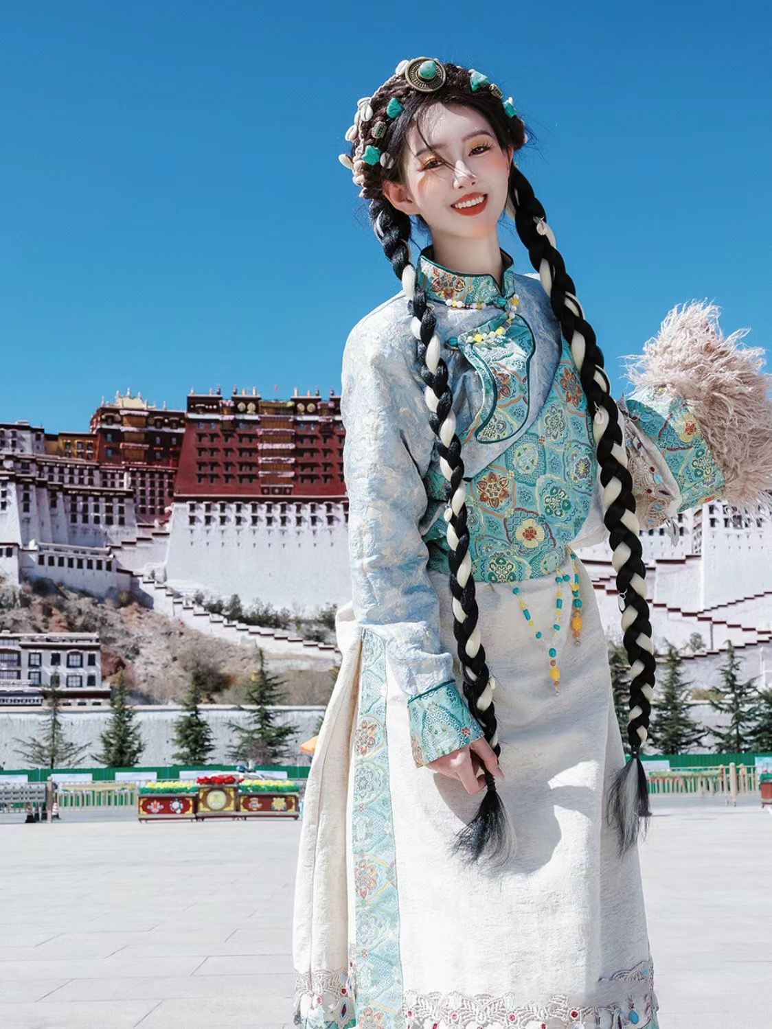 Blue Tibetan Ethnic Noblewoman - Ethnic Clothing & Online Fashion Store Khaadi Us recension och pris