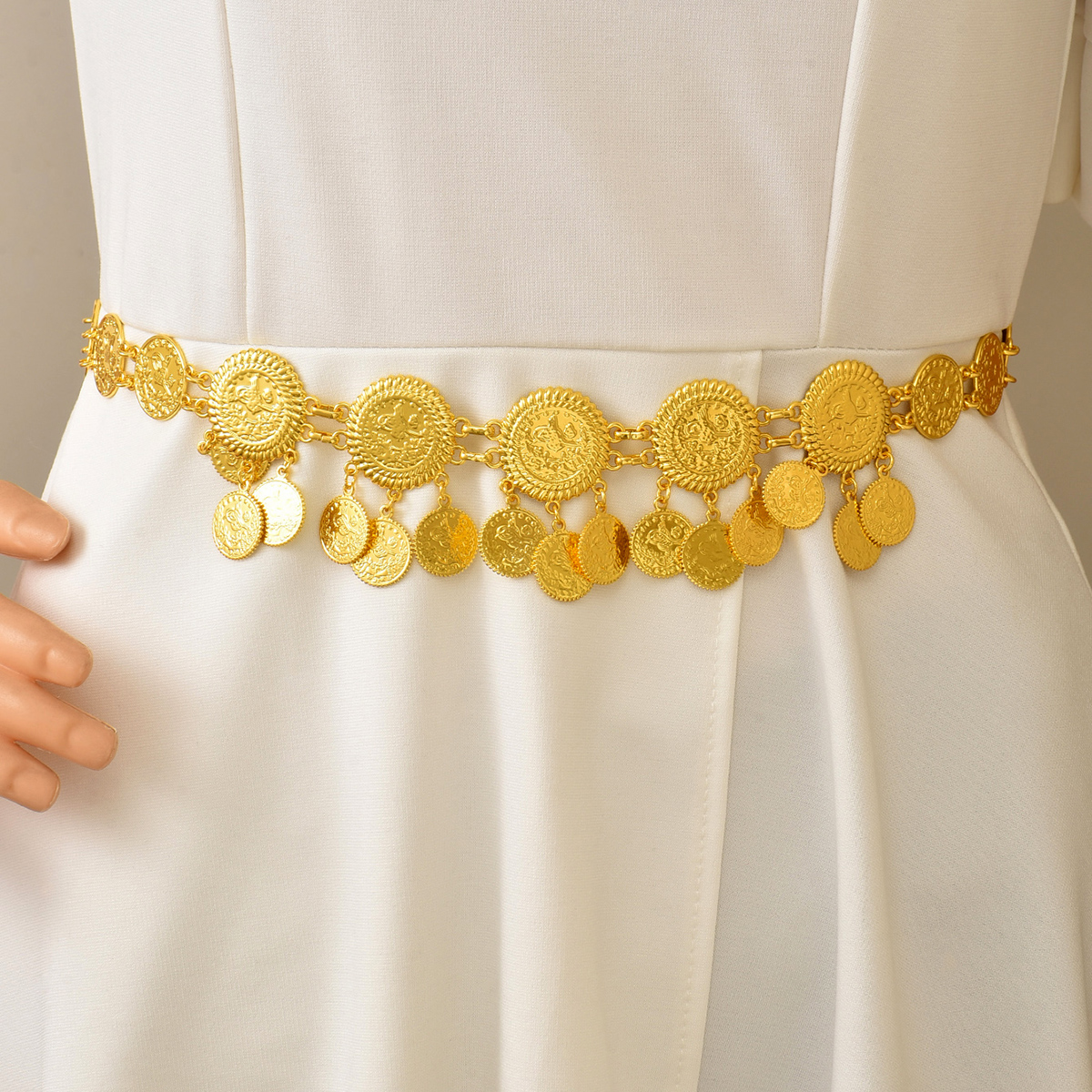 Golden Coin Pattern Bridal Bel - Ethnic Gown recension och pris