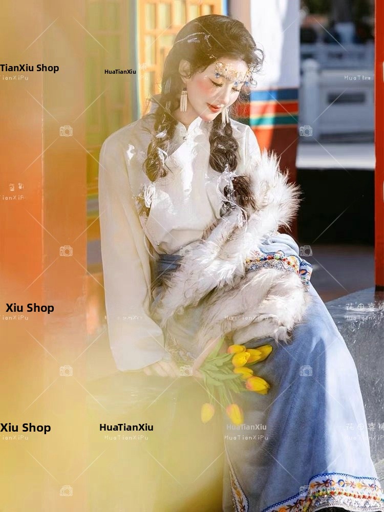 Tibetan Ethnic Women's  Robe F - Ethnic Clothing & Online Fashion Store Khaadi Us recension och pris